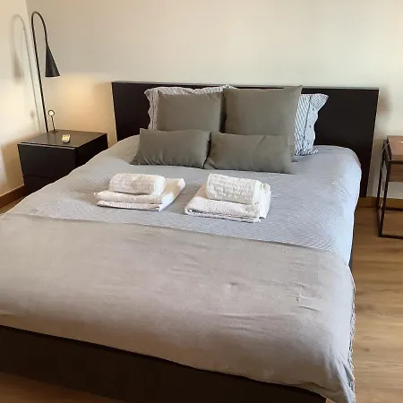 Chiado With View To The Castle Appartamento *