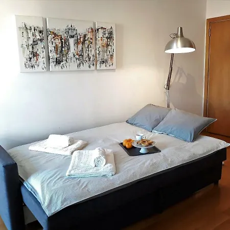 Chiado With View To The Castle * Lissabon