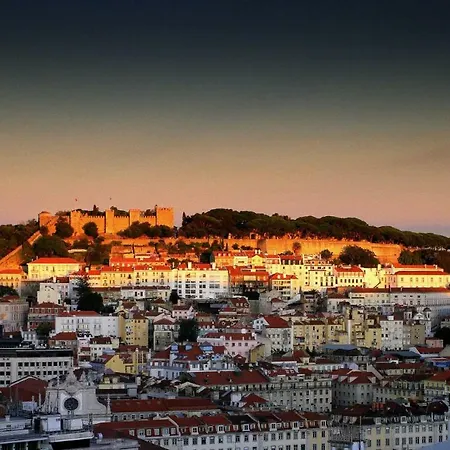アパート Chiado With View To The Castle